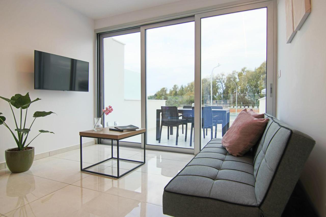Phaedrus Living - Seaside Luxury Flat Harbour 103 Daire Pafos Dış mekan fotoğraf