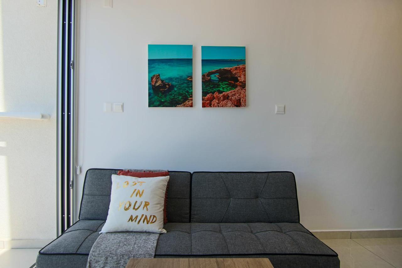 Phaedrus Living - Seaside Luxury Flat Harbour 103 Daire Pafos Dış mekan fotoğraf